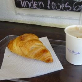 Kolosy Ébresztő Budapest - Étel/ital