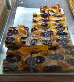 Kolosy téri Sütöde Mintaboltja - Heltai Jenő tér