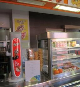 Kolping Uszodai Önkiszolgáló Étterme