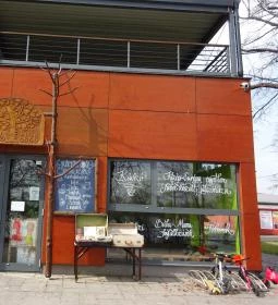 Kölyök-Öböl Játékház & Kávézó