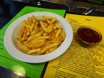 Kölyökvadon Játszóház Étterem - Récsei Center Budapest