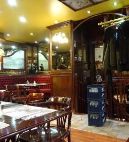 Komédiás Kávéház