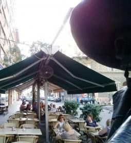 Komédiás Kávéház