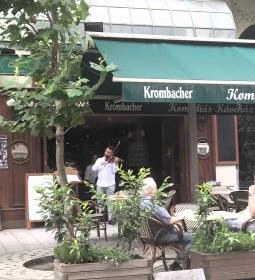 Komédiás Kávéház