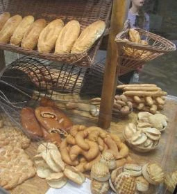 Komiszkenyér kiállítás