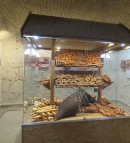 Komiszkenyér kiállítás