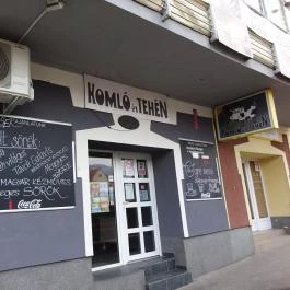 Komló és Tehén Budaörs - Külső kép