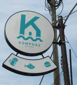 Kompház