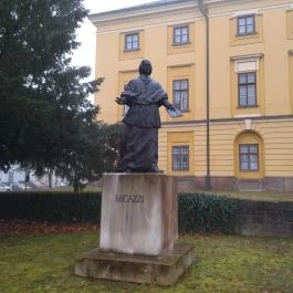 Konstantin tér, Vác - Egyéb