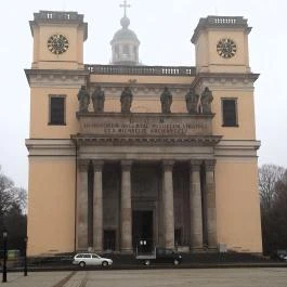 Konstantin tér, Vác - Egyéb