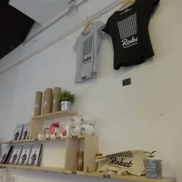 Kontakt - Röser Udvar Budapest - Belső