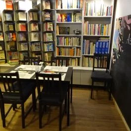 KönyvBár & Restaurant Budapest - Belső