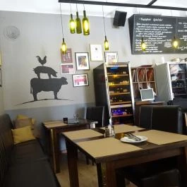 Korhely Faloda & Daloda, Budapest - Belső