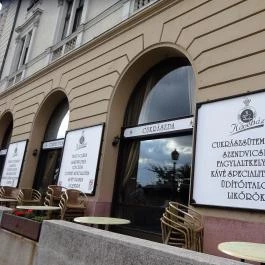 Korona Cukrászda, Budapest - Külső kép
