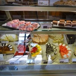 Korona Étterem & Cukrászda Érd - Étel/ital