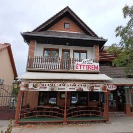 Korona Étterem, Lajosmizse - Külső kép