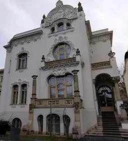 Kőrössy-villa (ResoArt Villa)