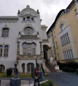 Kőrössy-villa (ResoArt Villa)