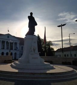 Kossuth Lajos szobor