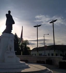 Kossuth Lajos szobor