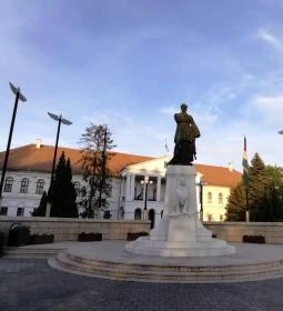 Kossuth Lajos szobor