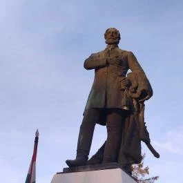 Kossuth Lajos szobor Makó - Egyéb