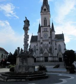 Kőszegi Szentháromság-szobor