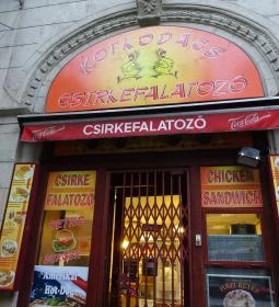 Kotkodács Csirkefalatozó