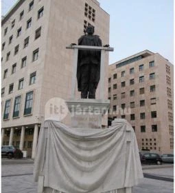 Kovács Béla emlékmű