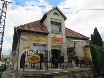 Kovács Cukrászda Esztergom