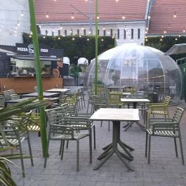 Köz_hely Budapest - Belső