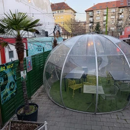 Köz_hely Budapest - Külső kép
