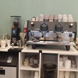 KOZO - Cheesecake & Specialty Coffee, Budapest - Belső