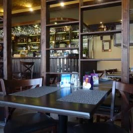 Központi Kávézó, Érd - Belső