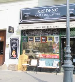 Kredenc Cafe & Delicatesse