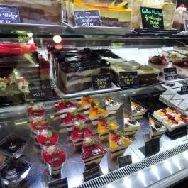 Krém Cukrászda & Kávézó Székesfehérvár - Étel/ital