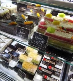 Krém Cukrászda & Kávézó