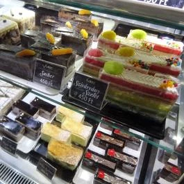 Krém Cukrászda & Kávézó Székesfehérvár - Étel/ital