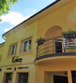 Krém Cukrászda & Kávézó