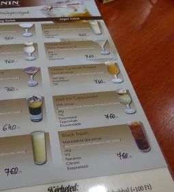 Krém Kávézó - World Mall