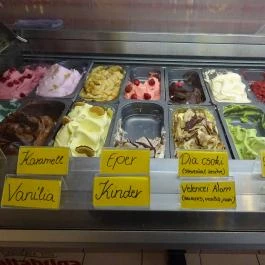 Krisztina Cukrászda Budapest - Étel/ital