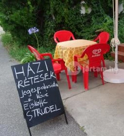 Krokodil Étterem, Panzió & Vendégház