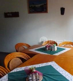 Krokodil Étterem, Panzió & Vendégház