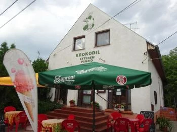 Krokodil Étterem, Panzió & Vendégház Balf