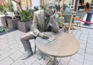 Krúdy Gyula szobra Budapest