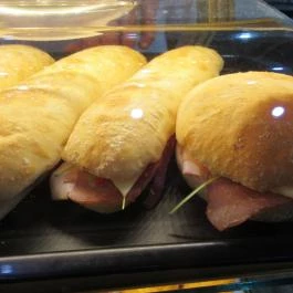 Kuckó Pékség Budapest - Étel/ital