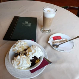 Külvárosi Kávéház & Étterem, Budapest - Étel/ital