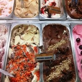 Kunyhó Cukrászda Budapest - Étel/ital