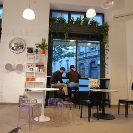kv the coffee shop, Budapest - Belső
