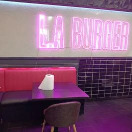 L.A Burger Budapest - Belső